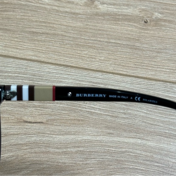 Burberry BE4216 Polarized Sunglasses for Women, Lens Size 57mm - Black (3001T3) - Picture 3 of 9